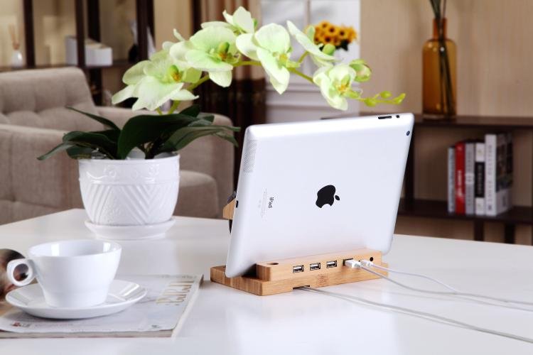 Bamboo 4-Port Charging Dock